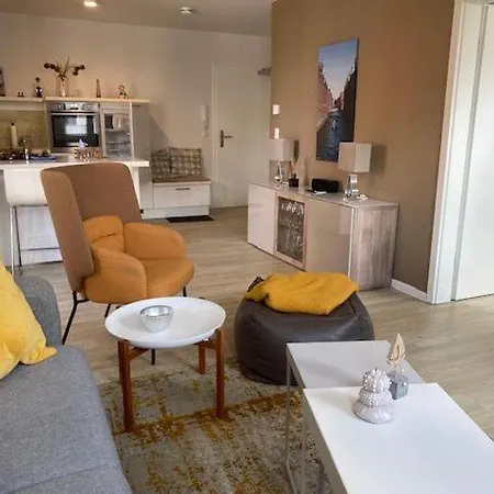 App Glueck Am Mit 1 Sz Und Balkon, Strandnah By Unsere Urlaubszeit 아파트 *